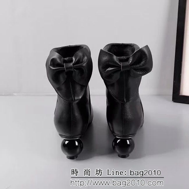 DIOR迪奧 18ss秋冬最新款 蝴蝶結小短靴 時尚尖頭鞋 QZS1111